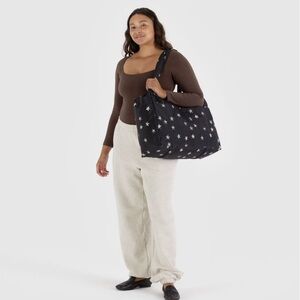Baggu Cloud Carry On Bag in Star Print